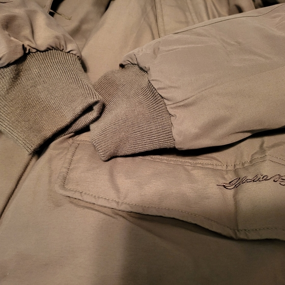 Coat - Picture 9 of 10